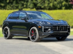 Porsche Cayenne GTS AWD 2026