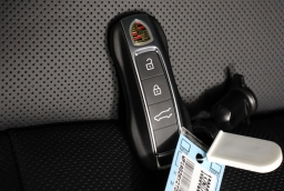 Porsche Cayenne GTS AWD 2026