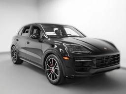 Porsche Cayenne GTS AWD 2026