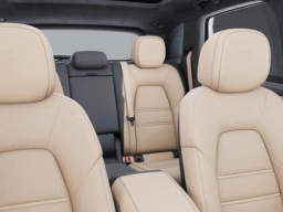 Porsche Cayenne GTS AWD 2026