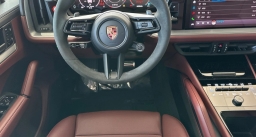 Porsche Cayenne GTS AWD 2026