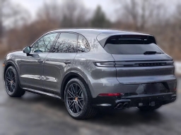 Porsche Cayenne GTS AWD 2026