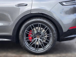 Porsche Cayenne GTS AWD 2026