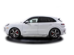 Porsche Cayenne GTS AWD 2026