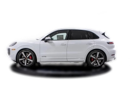 Porsche Cayenne GTS AWD 2026