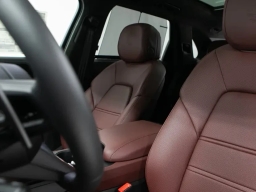 Porsche Cayenne GTS AWD 2026