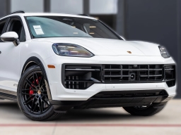 Porsche Cayenne GTS AWD 2026