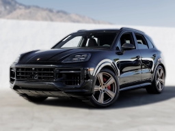 Porsche Cayenne GTS AWD 2025