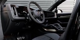 Porsche Cayenne GTS AWD 2025