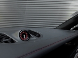 Porsche Cayenne GTS AWD 2025