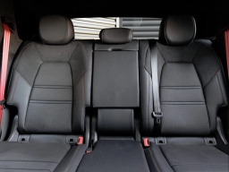 Porsche Cayenne GTS AWD 2025