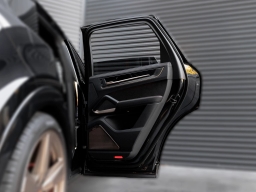 Porsche Cayenne GTS AWD 2025