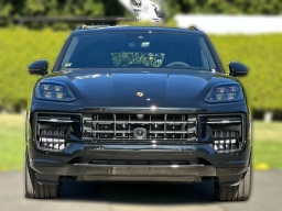 Porsche Cayenne GTS AWD 2026