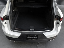 Porsche Cayenne S AWD 2026