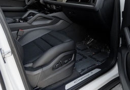 Porsche Cayenne S AWD 2026