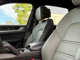 Porsche Cayenne S AWD 2025