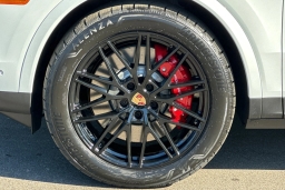 Porsche Cayenne S AWD 2026