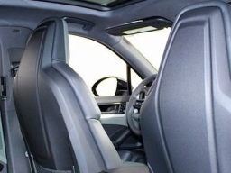 Porsche Cayenne S AWD 2025