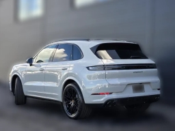 Porsche Cayenne S AWD 2026