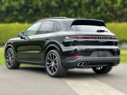 Porsche Cayenne S AWD 2026