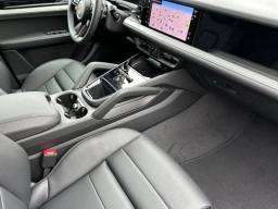 Porsche Cayenne S AWD 2026