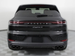 Porsche Cayenne S AWD 2026