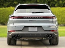 Porsche Cayenne S AWD 2026