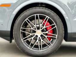 Porsche Cayenne S AWD 2026