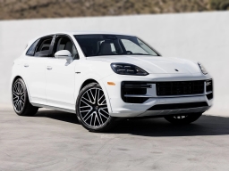 Porsche Cayenne Turbo E-Hybrid AWD 2026