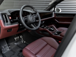 Porsche Cayenne Turbo E-Hybrid AWD 2026