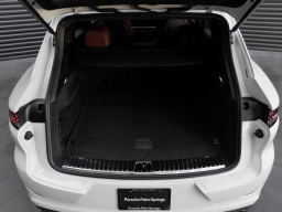 Porsche Cayenne Turbo E-Hybrid AWD 2026