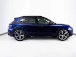 Porsche Cayenne Turbo E-Hybrid AWD 2025