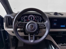 Porsche Cayenne Turbo E-Hybrid AWD 2025