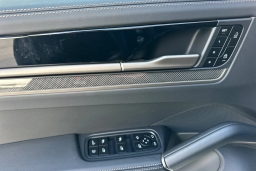 Porsche Cayenne Turbo E-Hybrid AWD 2026