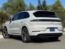 Porsche Cayenne Turbo E-Hybrid AWD 2025