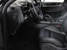 Porsche Cayenne Turbo E-Hybrid AWD 2026