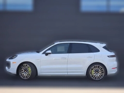 Porsche Cayenne S E-Hybrid AWD 2025