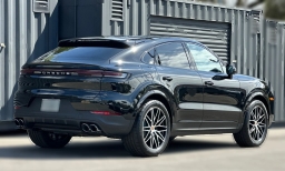 Porsche Cayenne Base Coupe AWD 2026