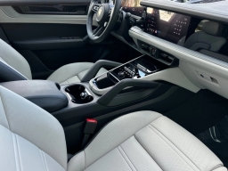 Porsche Cayenne Base Coupe AWD 2026