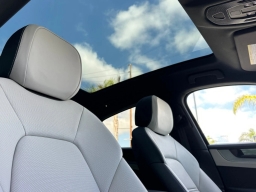 Porsche Cayenne Base Coupe AWD 2026