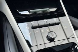 Porsche Cayenne Base Coupe AWD 2026