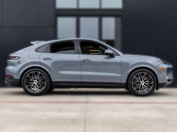 Porsche Cayenne Base Coupe AWD 2026