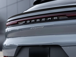 Porsche Cayenne Base Coupe AWD 2026