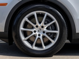 Porsche Cayenne Base Coupe AWD 2026