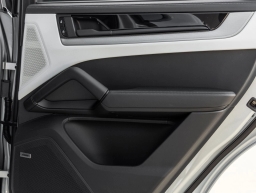 Porsche Cayenne Base Coupe AWD 2026