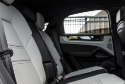 Porsche Cayenne Base Coupe AWD 2026