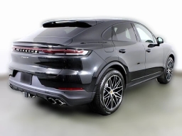 Porsche Cayenne Base Coupe AWD 2025