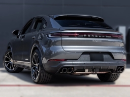 Porsche Cayenne Base Coupe AWD 2026