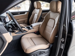 Porsche Cayenne Base Coupe AWD 2026