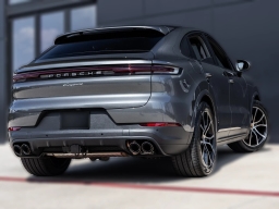 Porsche Cayenne Base Coupe AWD 2026
